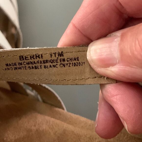 Earth Origins Fisherman’s Sandals - Picture 5 of 10